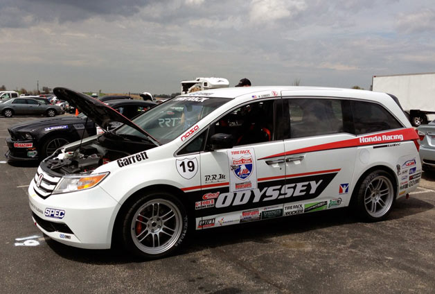 628x424xhonda-odyssey-oloa-race-car-19jpgpagespeediciavszrutf9[1]