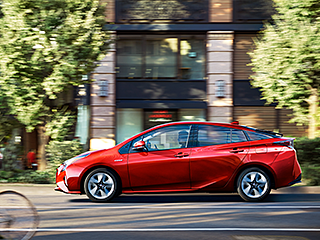 carlineup_prius_gallery_2_01_pc