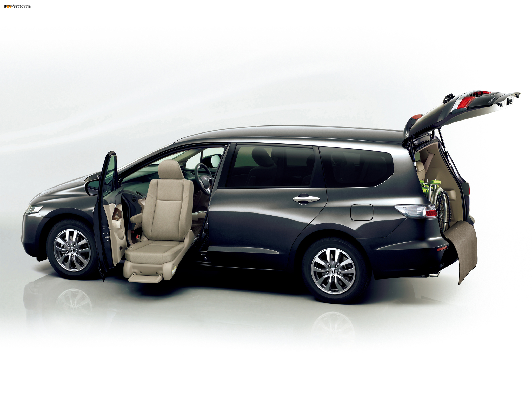 honda_odyssey_2011_wallpapers_1[1]