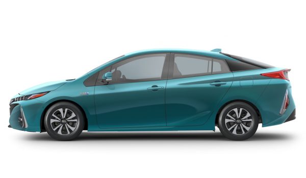 016_Toyota-Prius-PHV[1]