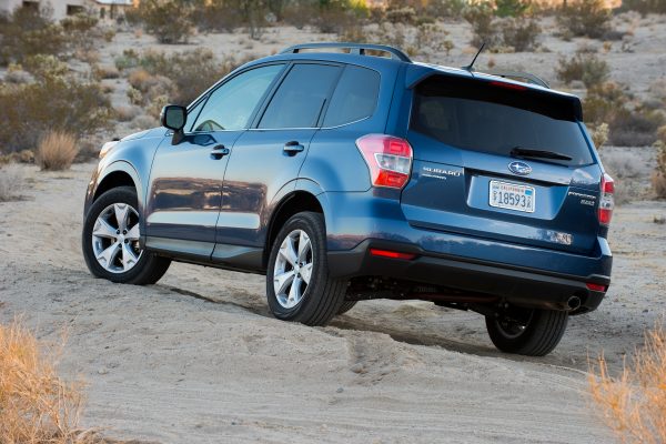 2014-Subaru-Forester-rear-view[1]