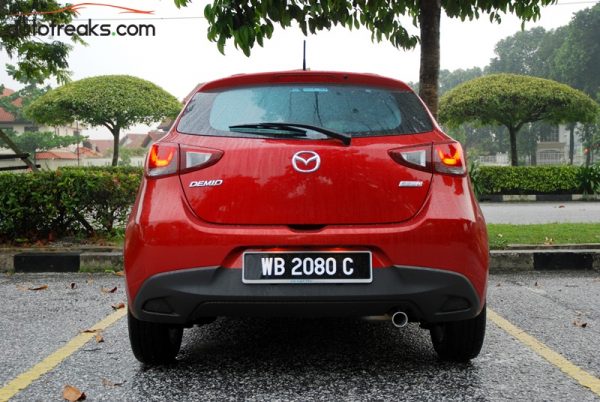 2015-Mazda2-1.5-Diesel-27[1]