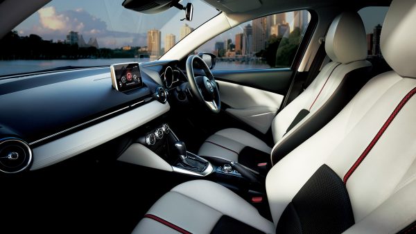 interior_1st-row_img3_1512_ts_1512241048369670